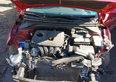 2019 Hyundai Elantra Value Edition z USA, uszkodzony, nr VIN 5NPD84LF5KH444515